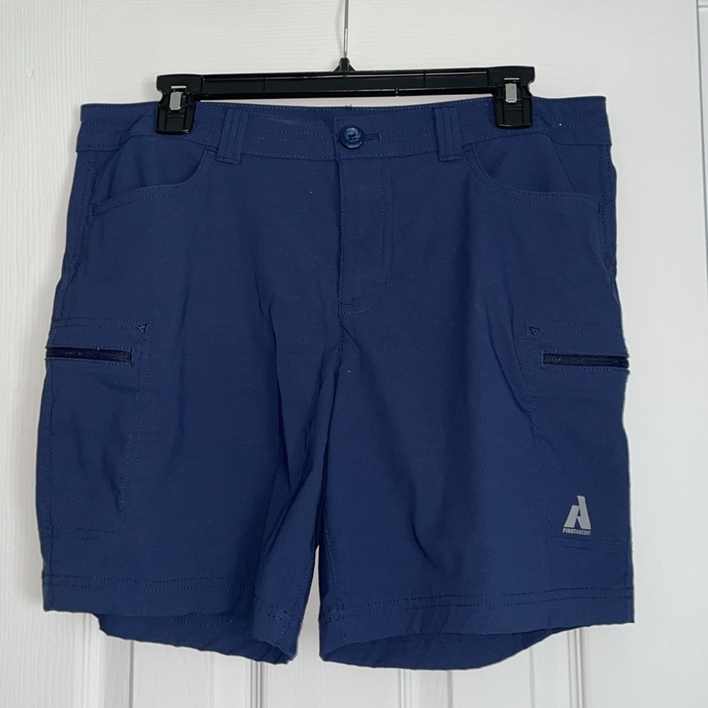 Eddie Bauer First Ascent Women’s Guide Pro Hiking Shorts Size 10 Navy